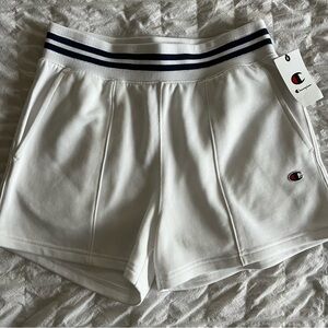 Champion vintage Vibe White Yearbook casual Workout Women’s Shorts NWT